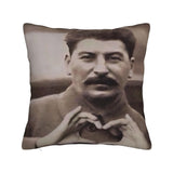 HOUSSE COUSSIN STALINE JEUNE PHOTO SEPIA GESTE COEUR INSOLITE