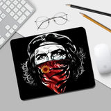 MUISMAT CHE GUEVARA TWEEKLEURIG SILHOUET ROOD ZWART DIAGONAAL