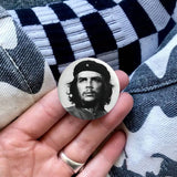 MACARON ABZEICHEN PIN CHE GUEVARA PORTRÄT SCHWARZER STERN ROTER HINTERGRUND RUND