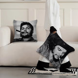 HOUSSE COUSSIN CHE GUEVARA CIGARE NOIR BLANC FOND SOMBRE SMOKING