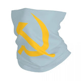 CACHE-COU BLEU CLAIR & FAUCILLE JAUNE