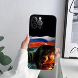 HOESJE RUSLAND BRULLENDE BEER DRIEKLEUR IPHONE