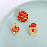 Pins Communiste Cosmos Rouge